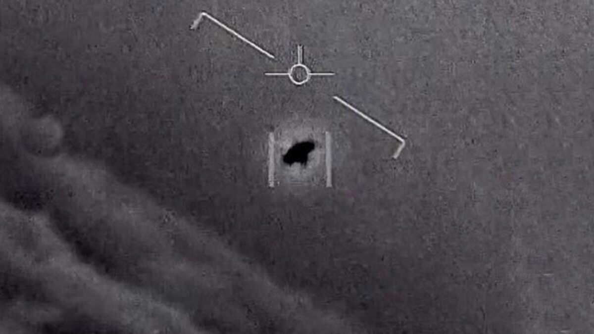 Pentagon’un ABD Meclis’ine Sunduğu Resmi UFO Raporunu Okuyun