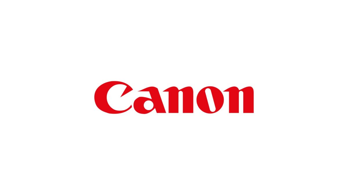 Canon’dan 14mm Netleme Mesafesi Sunan Yeni RF Lens