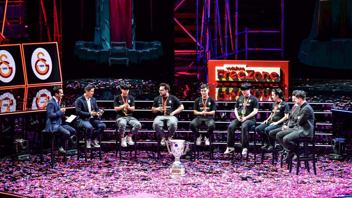 Vodafone FreeZone Şampiyorlar Ligi Şampiyonu Galatasaray ESpor Oldu!