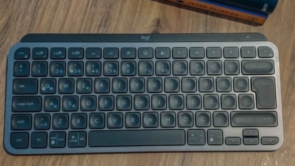 Logitech_KeysMini_03