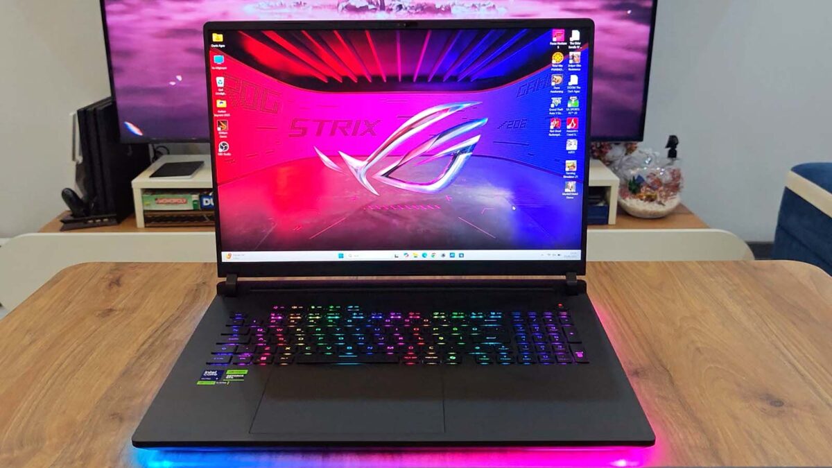 ASUS ROG Strix Scar 18 incelemesi (2025)(G835LX)