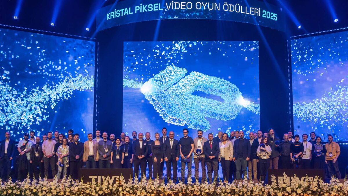 Kristal Piksel 2025’te Geceye To Pixelia ve Leila Damgasını Vurdu