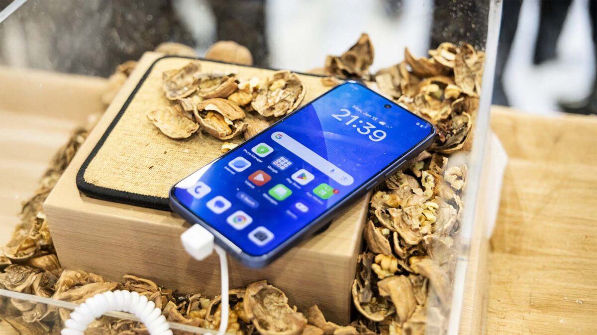 OPPO’dan Türkiye’ye “Tank” Gibi Telefon: A6 Pro Satışa Çıkıyor!