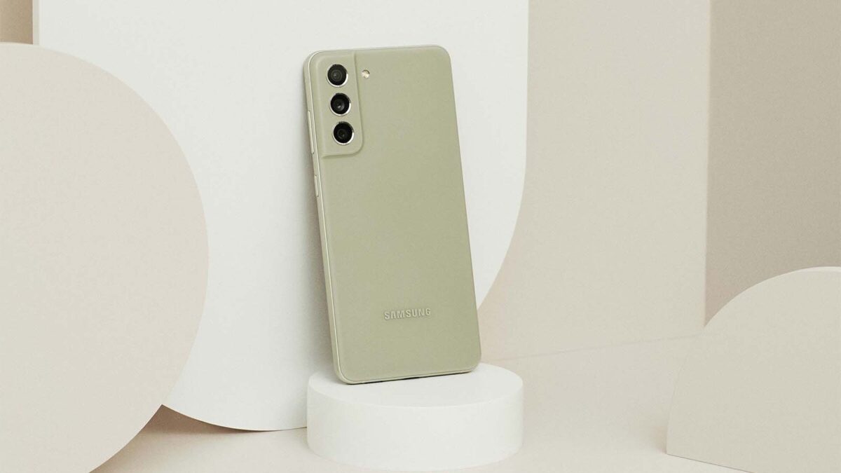 Galaxy S21 FE Kullanıcılarına Müjde: One UI 8 Güncellemesi Başladı