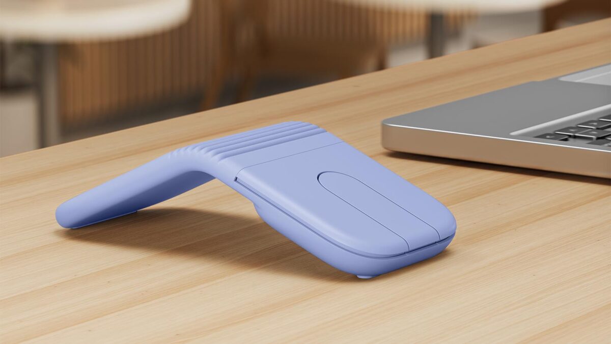 Logitech’ten profesyonellere yeni nesil mobilite ve sunum çözümleri: Mobi Fold ve Spotlight 2